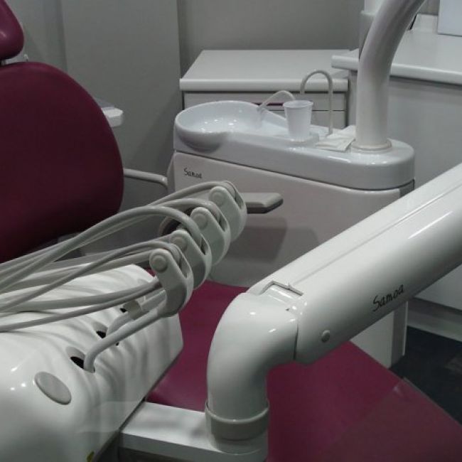 CLINICA DENTAL LEON